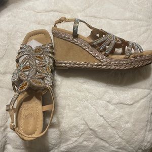 Impo size 8 womens wedges